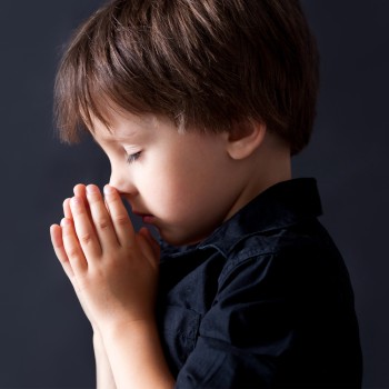 Oraciones o rezos cortos para momentos diferentes del día de los niños