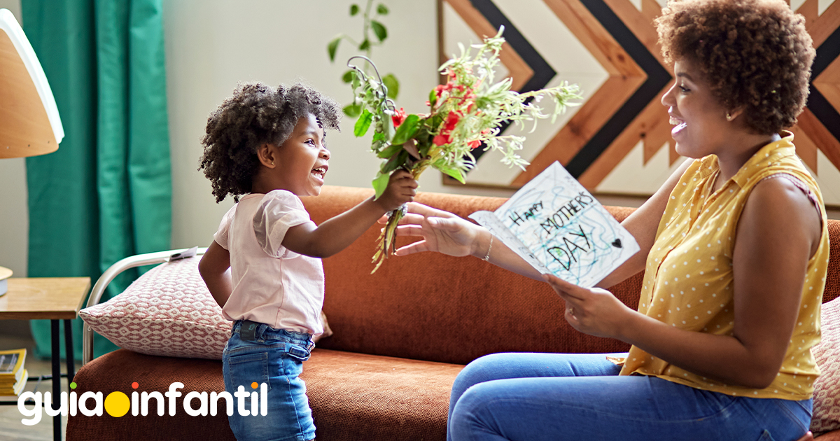 Celebrar a mamá con poesía