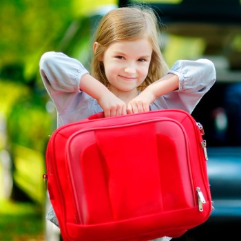 La maleta perfecta para vacaciones con niños - Lista completa por edad