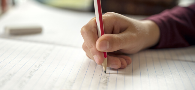 Estos son los beneficios para tus hijos y alumnos de hacer dictados