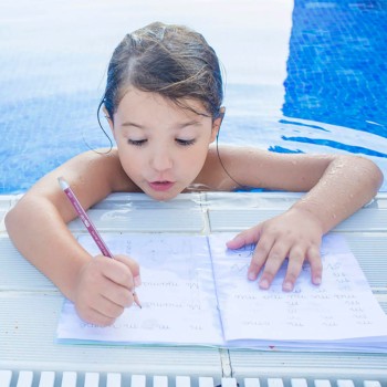 14 dictados cortos muy útiles para repasar con los niños en verano