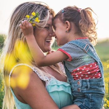 11 poemas con mensajes de esperanza para niños que enseñan resiliencia