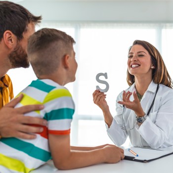 El juego de la serpiente para niños con problemas con la S