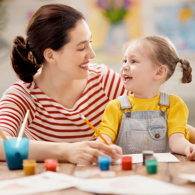 8 ideas de manualidades fáciles para hacer con los niños en vacaciones