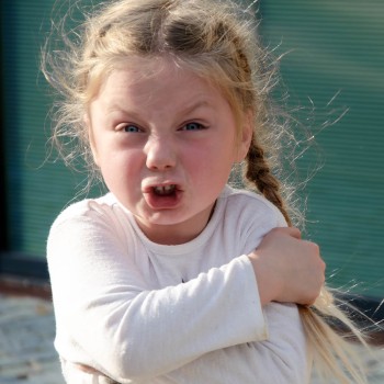 Mi hijo me pega cuando se enfada - ¿Cómo puedo corregir su conducta?