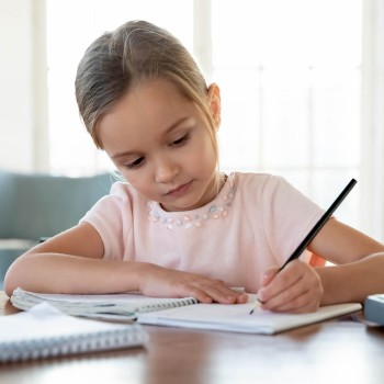 Niños zurdos. Zurdera no es una enfermedad ni un problema