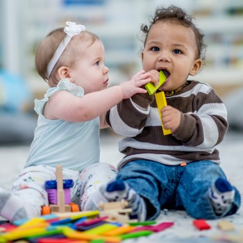 ¿A qué edad mi bebé puede comenzar a ir a la guardería o parvulario?