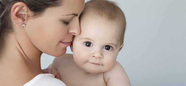 bebé necesita a su madre