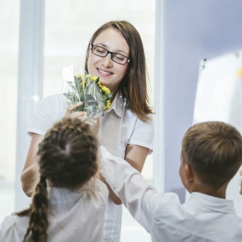 Regalos a los profesores de nuestros hijos, ¿muestra de cariño o interés?