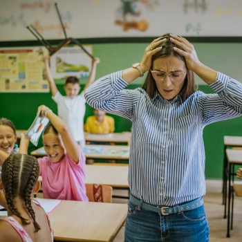 Maestros que no controlan a sus alumnos en el aula - ¿Cómo remediarlo?