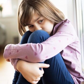 Qué enseña la tristeza a los niños y cómo ayudarles a gestionarla