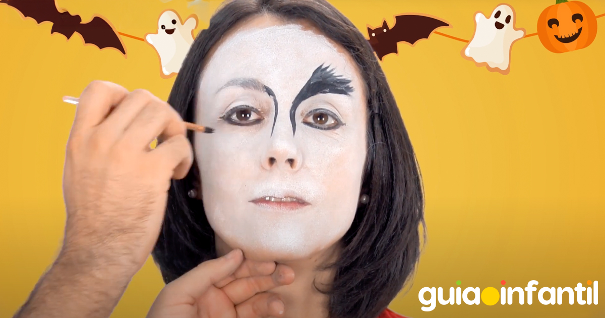 Cómo hacer el maquillaje de Drácula para niños