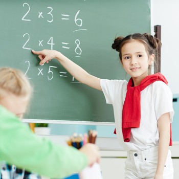 Juegos matemáticos con trucos de las tablas de multiplicar del 2 al 12