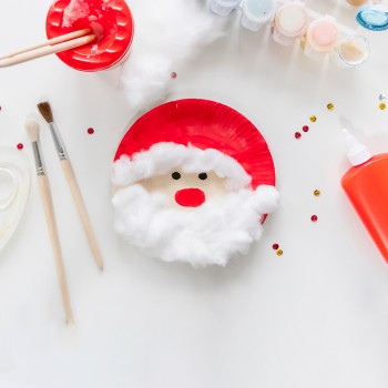 18 manualidades de Navidad fáciles hechas con platos de cartón para niños