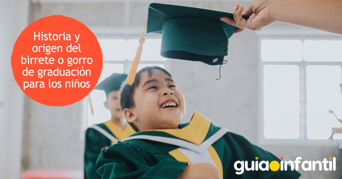 Origen del birrete de graduación para niños