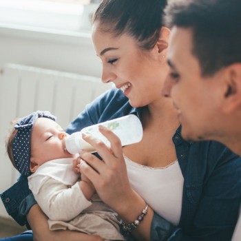 Método Kassing para alimentar al bebé con biberón