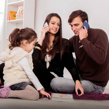 Padres adictos a las nuevas tecnologías y cuál es su impacto en los niños