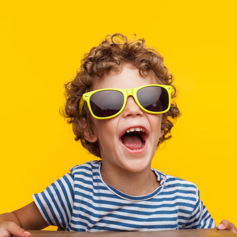 Las radiaciones de sol más perjudiciales para los ojos de los niños