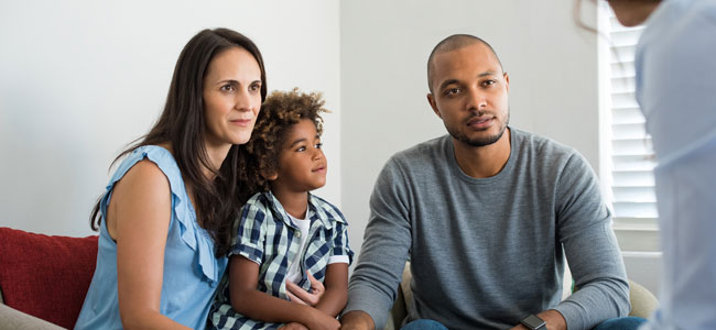 padres intentan cambiar el nombre del hijo