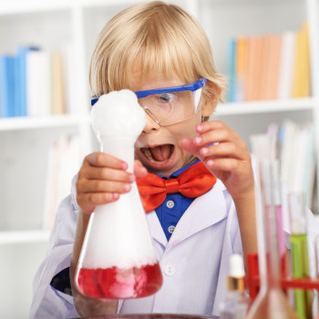 Pasad un verano científico con estos experimentos para niños curiosos