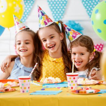Cumpleaños infantiles, promotores de la obesidad y mala alimentación