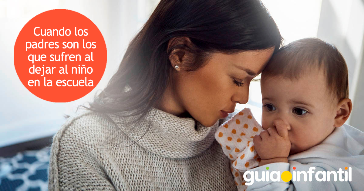 Padres que sufren al dejar a sus hijos en la guardería