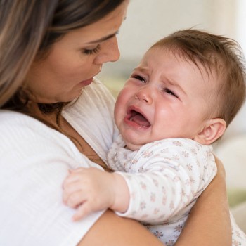 Crisis de lactancia en bebés de 6 meses: causas, cuánto dura y qué hacer