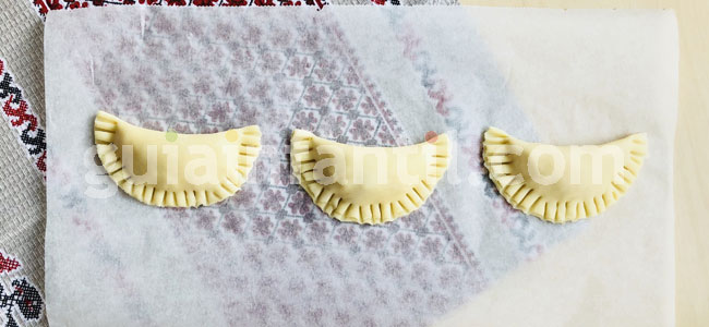 Empanadillas de melocotón. Paso 3