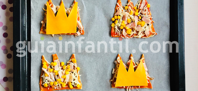 Paso a paso de la receta de pizzas para las fiestas de los niños