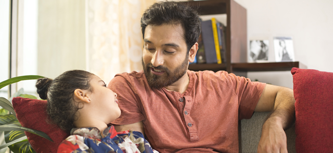 Cuando los niños pasan mucho tiempo con el móvil o la táblet