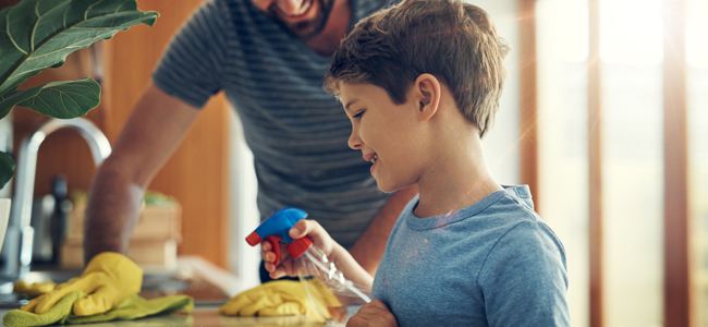 Cómo pueden ayudar los niños en vacaciones