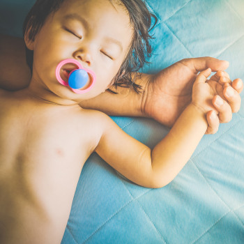 La importancia de las siestas de los niños en verano