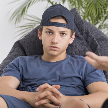 Cómo actuar si un adolescente quiere un piercing, tatuaje, dilataciones…