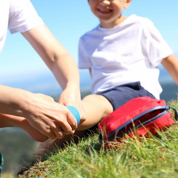 Botiquín para las vacaciones en la montaña con los niños