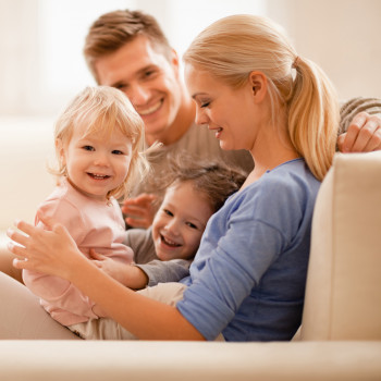 11 cosas que los segundos hijos enseñan a sus padres