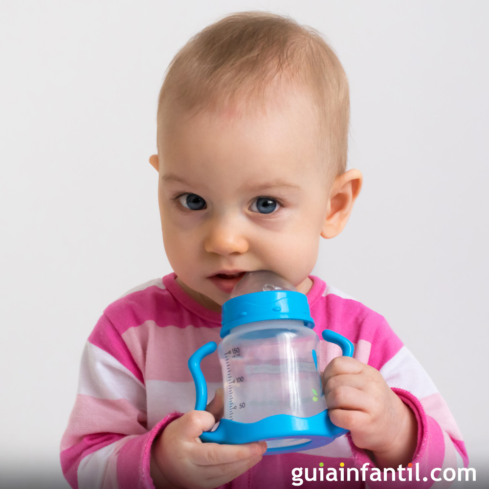 Los únicos alimentos líquidos que un bebé de 6 meses puede tomar