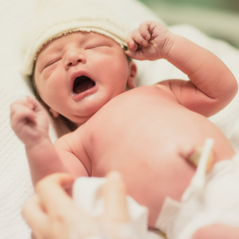 Leche de brujas o cuando el recién nacido tiene leche en los pechos