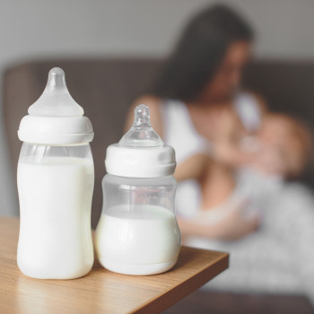 Qué hacer con la leche materna que ya no necesitas para tu bebé