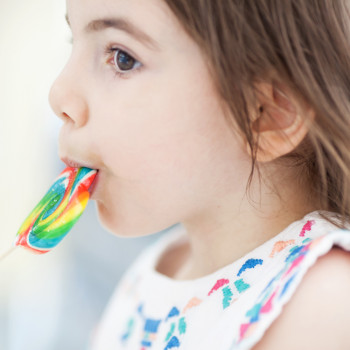 Alimentos que empeoran la salud dental de los niños