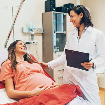 La polémica moda de comerse la placenta tras el parto