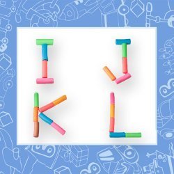 Letras con bloques de plastilina para jugar y aprender