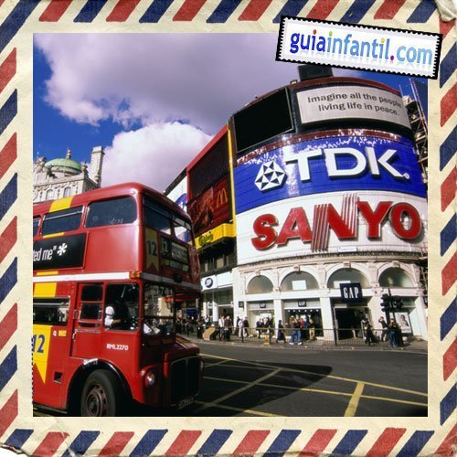 Picadilly Circus. Viajar a Londres con los niños