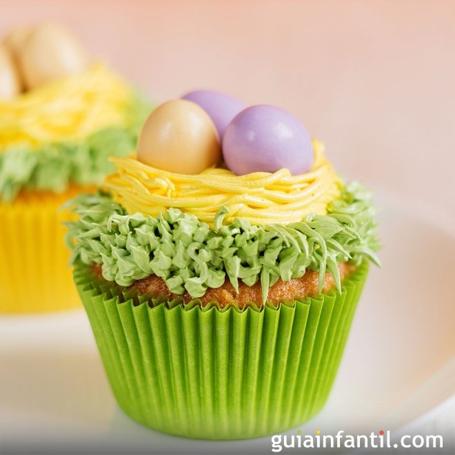 Muffins de Pascua decorados. Muffins con peladillas