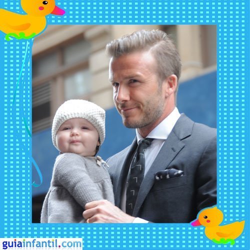El atractivo futbolista David Beckham con su hija Harper