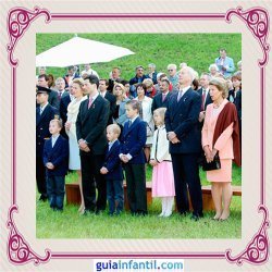 El Príncipe heredero Alois de Liechtenstein y su hija Marie Caroline