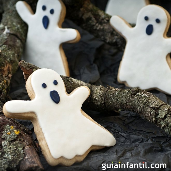 Galletas con forma de fantasma para Halloween