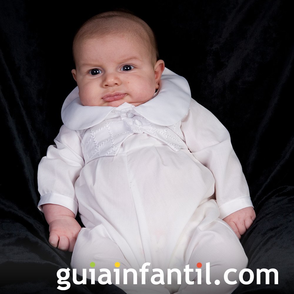 Ideas de trajes de bautizo para bebés