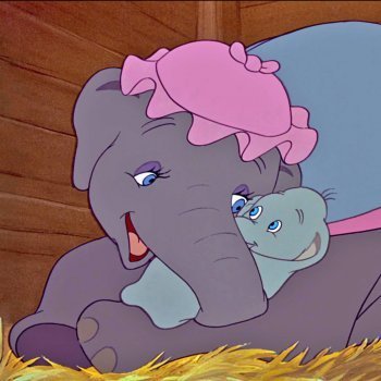 Dumbo. Mamá e hijo en el circo