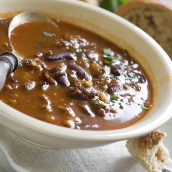 Potaje de alubias rojas con verduras