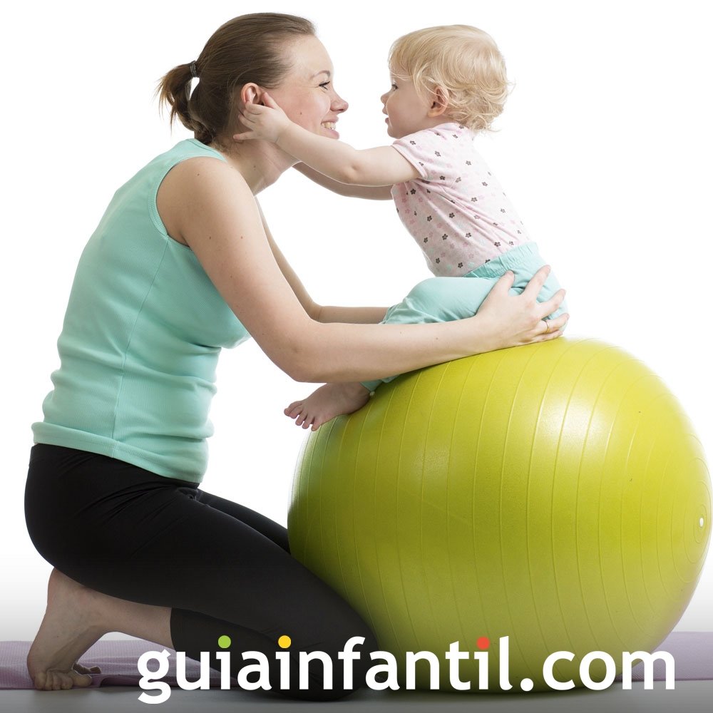 Estimular a tu bebé con pelota de fitness